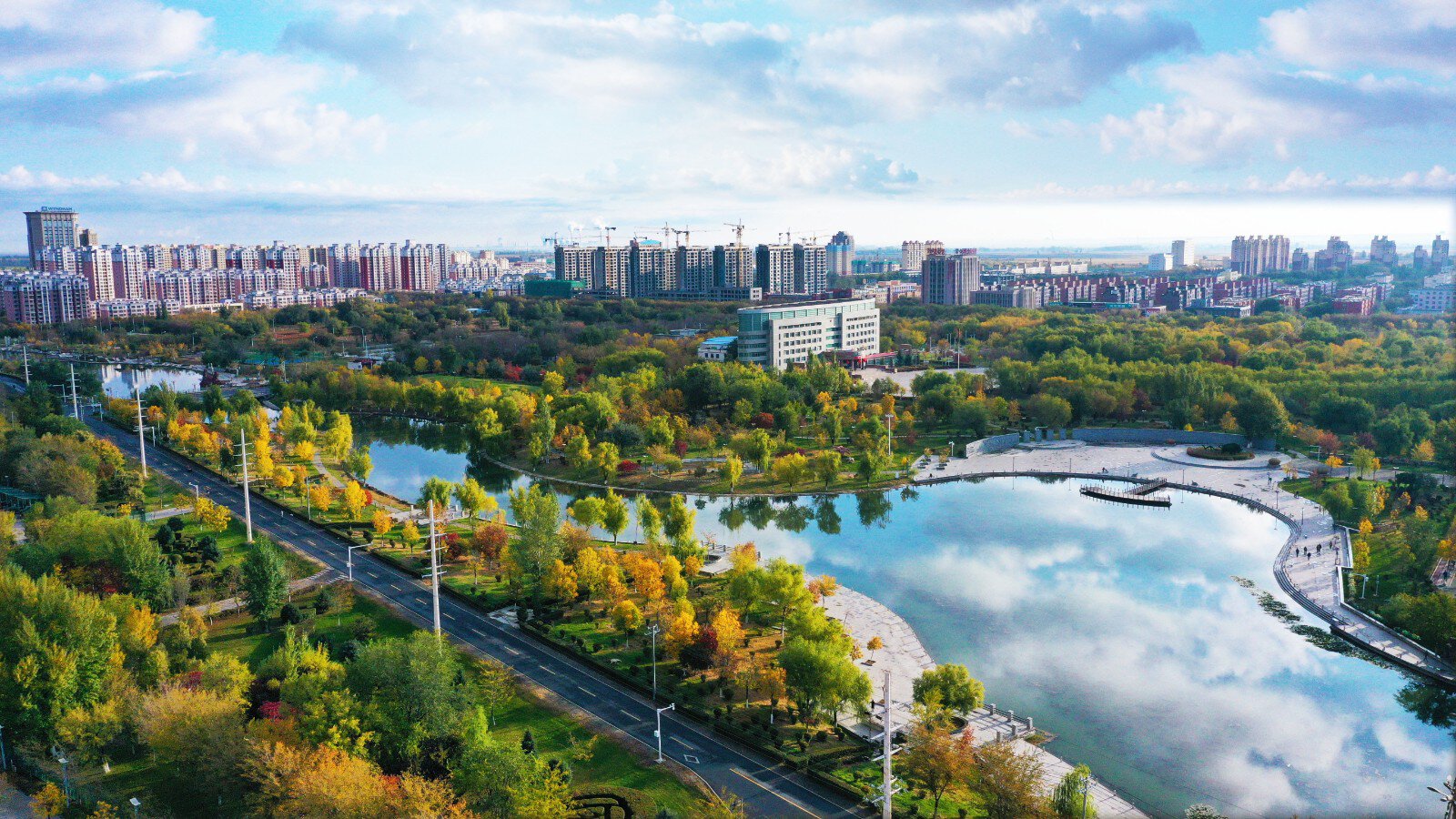 内外兼修提"颜值"——五家渠市公园绿地提升改造记事